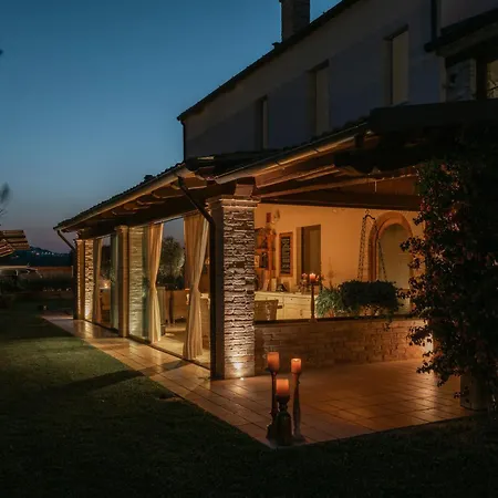 مزرعة للإقامة Agrirelais Collelago Massignano